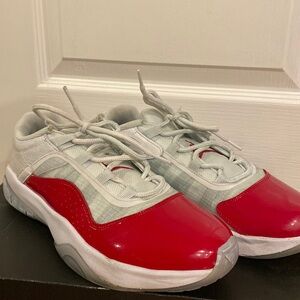 Air Jordan 11 CMFT low Red Men’s size 8